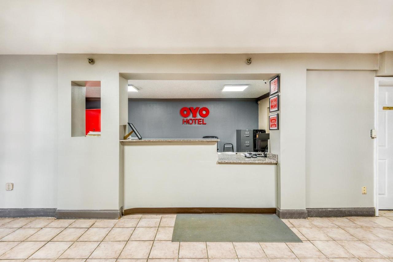 Oyo Hotel Jackson Fairgrounds I-55 מראה חיצוני תמונה