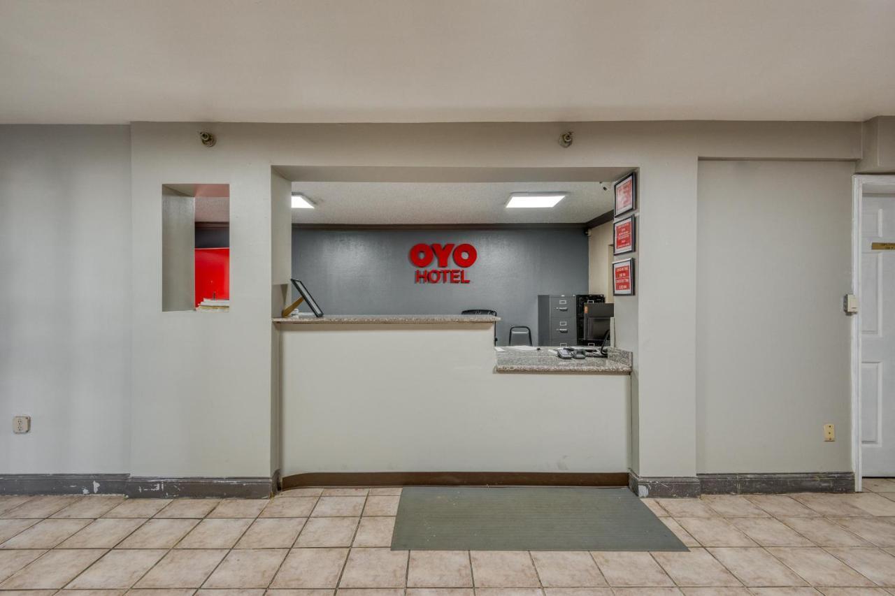 Oyo Hotel Jackson Fairgrounds I-55 מראה חיצוני תמונה